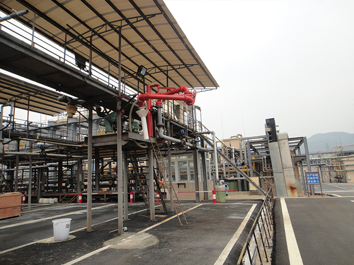 1566783129399104.jpg 1412襯四氟現場裝車.jpg